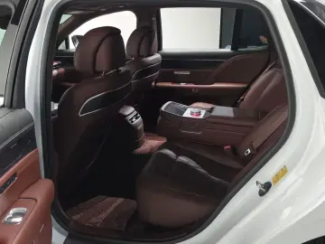 2023 Genesis G90 с пробегом 28 268 км