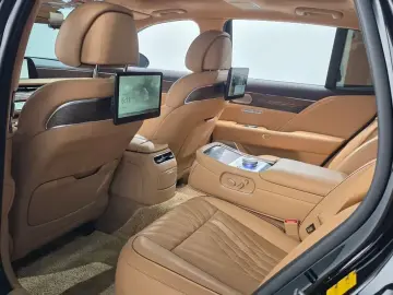 2023 Genesis G90 с пробегом 30 227 км