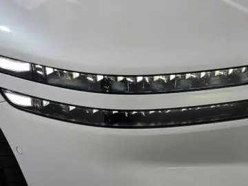 2023 Genesis G90 с пробегом 28 268 км