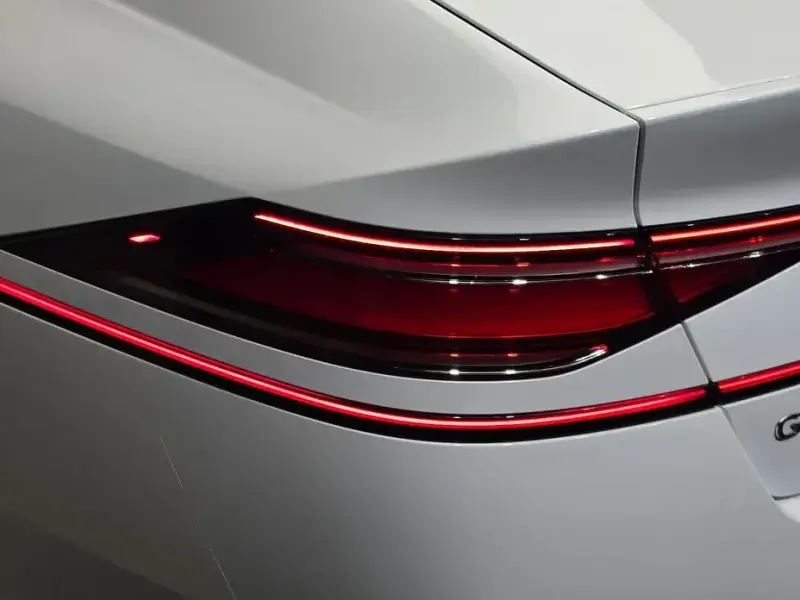 2023 Genesis G90 с пробегом 28 268 км