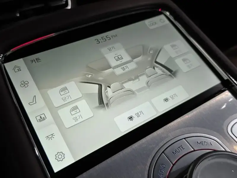 2023 Genesis G90 с пробегом 28 268 км