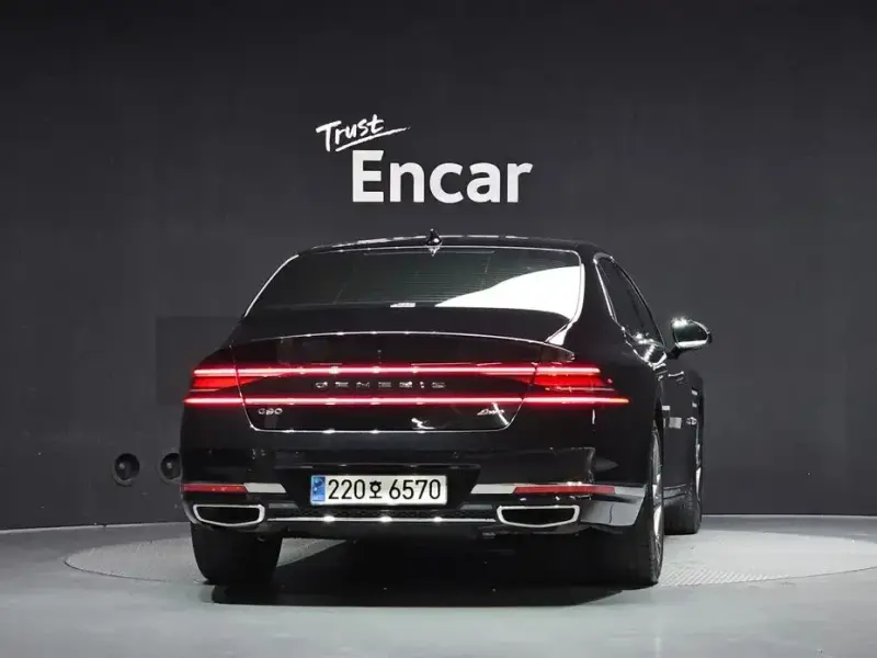 2023 Genesis G90 с пробегом 38 853 км
