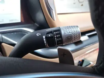 2023 Genesis G90 с пробегом 38 853 км