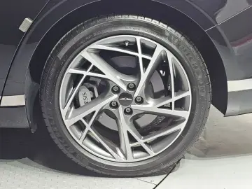 2023 Genesis G90 с пробегом 38 853 км