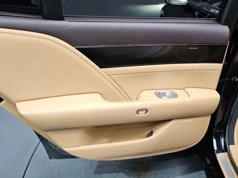 2023 Genesis G90 с пробегом 38 853 км
