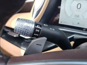 2023 Genesis G90 с пробегом 38 853 км