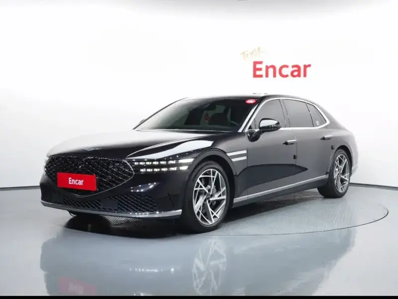 2023 Genesis G90 с пробегом 81 035 км