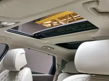 2023 Genesis GV80 с пробегом 28 792 км