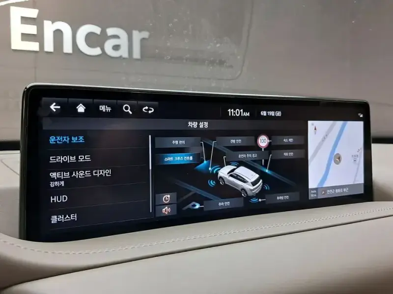 2023 Genesis GV80 с пробегом 28 792 км