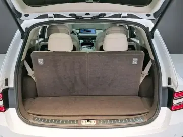 2023 Genesis GV80 с пробегом 28 792 км