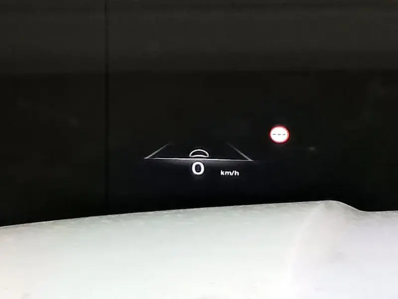 2023 Genesis GV80 с пробегом 28 792 км