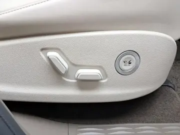 2023 Genesis GV80 с пробегом 28 792 км