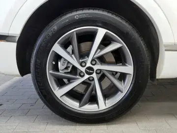 2023 Genesis GV80 с пробегом 39 450 км