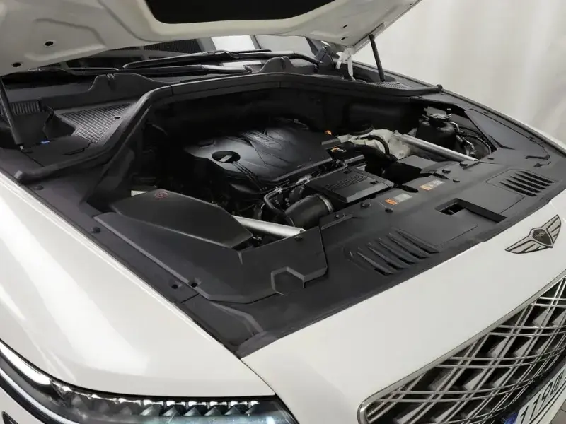 2023 Genesis GV80 с пробегом 39 450 км