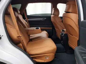 2023 Genesis GV80 с пробегом 39 450 км