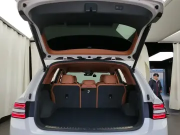 2023 Genesis GV80 с пробегом 39 450 км