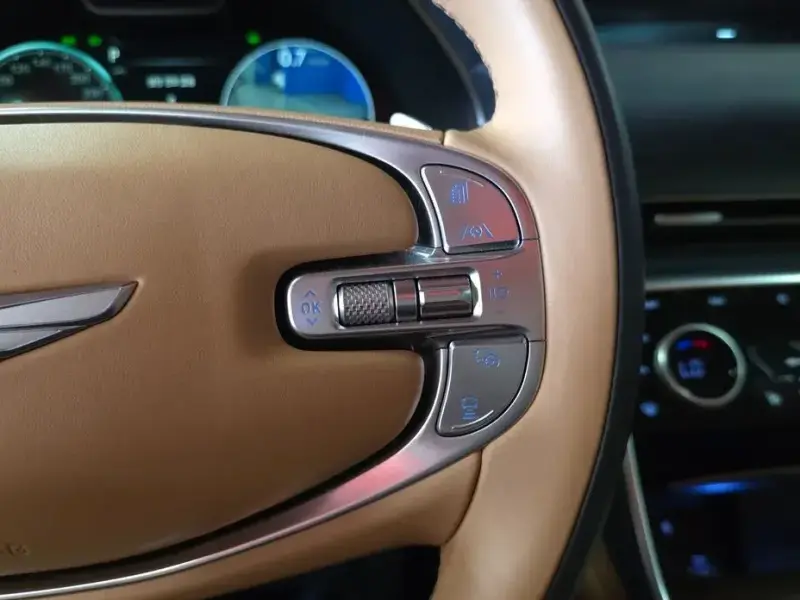 2023 Genesis GV80 с пробегом 26 171 км