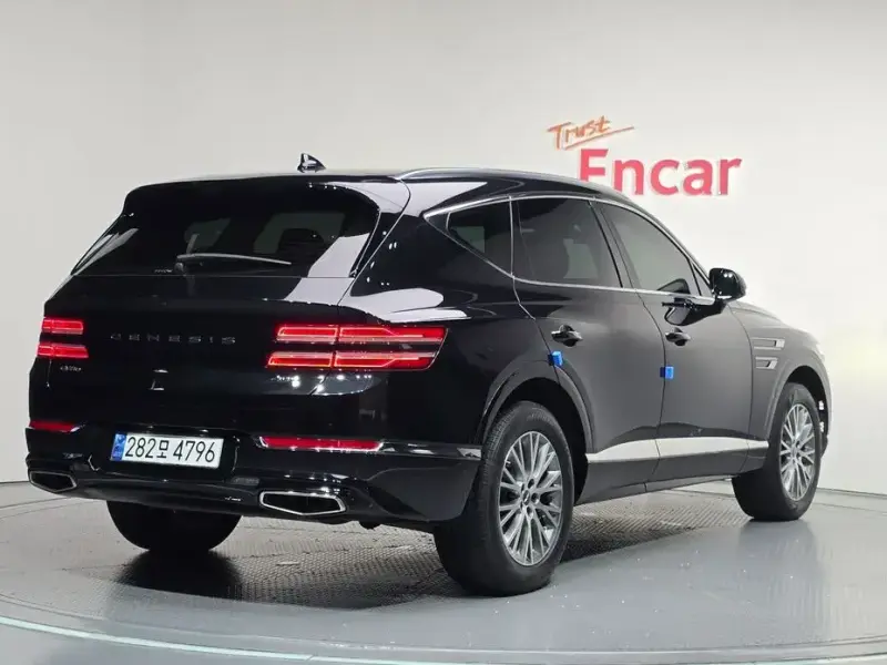 2023 Genesis GV80 с пробегом 48 547 км