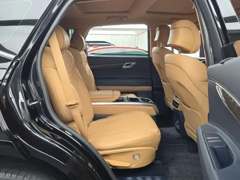 2023 Genesis GV80 с пробегом 48 547 км
