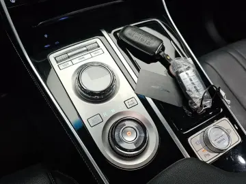 2023 Genesis GV80 с пробегом 58 928 км