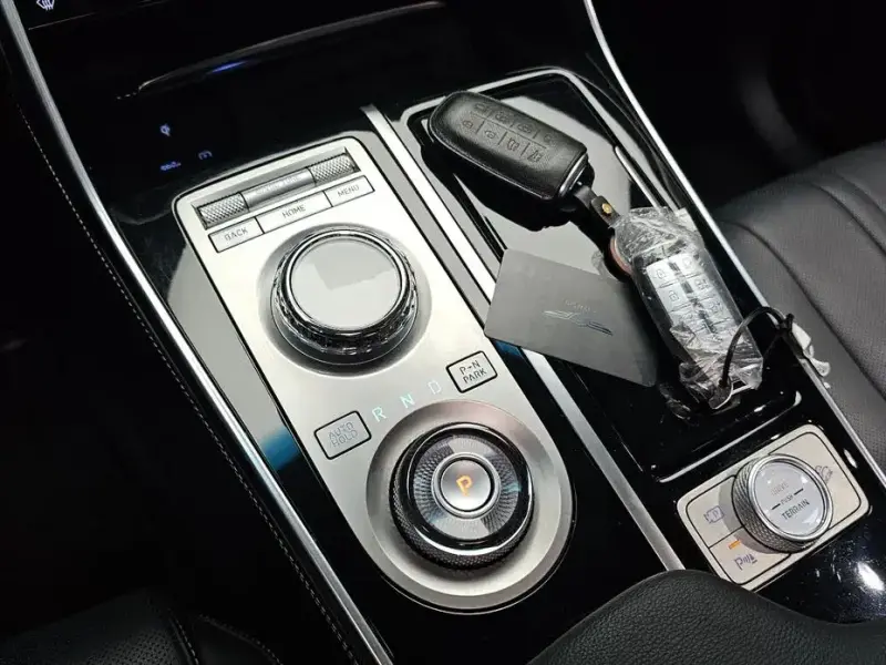 2023 Genesis GV80 с пробегом 58 928 км
