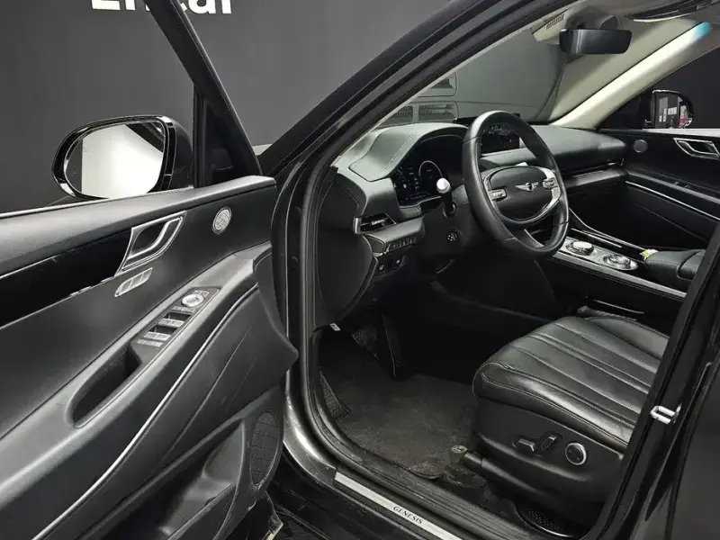 2023 Genesis GV80 с пробегом 58 928 км