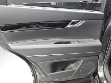 2023 Genesis GV80 с пробегом 58 928 км