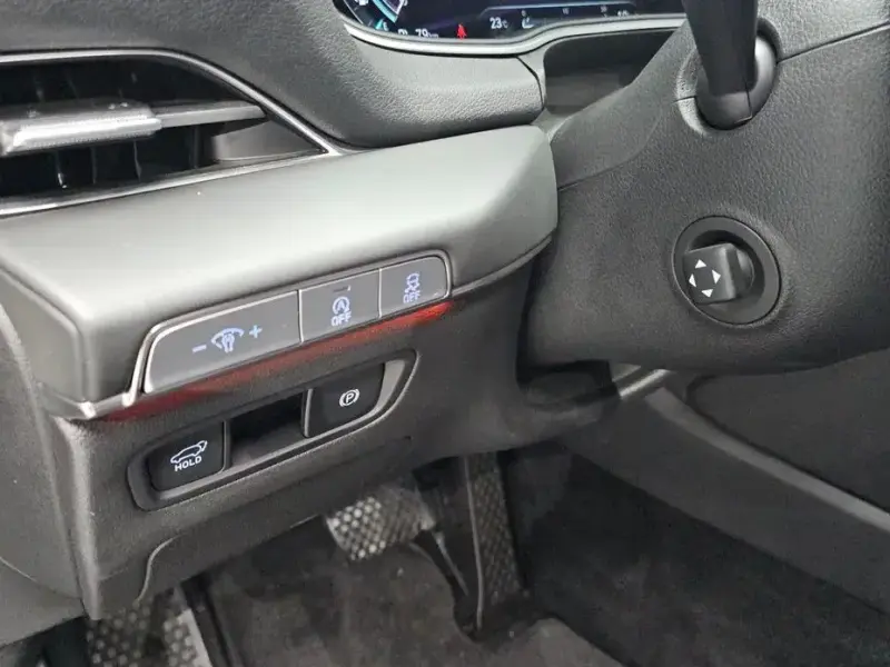 2023 Genesis GV80 с пробегом 58 928 км