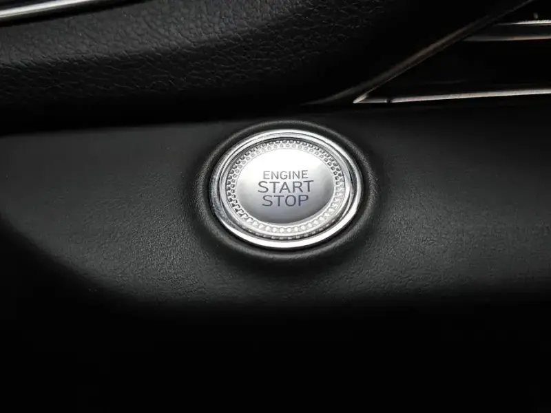 2023 Genesis GV80 с пробегом 58 928 км
