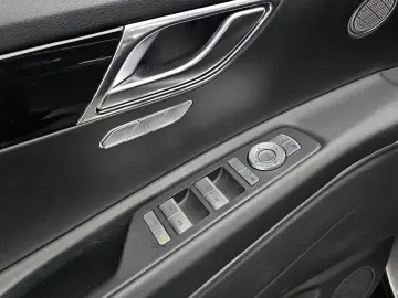 2023 Genesis GV80 с пробегом 58 928 км