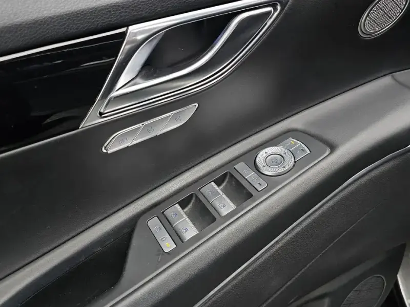 2023 Genesis GV80 с пробегом 58 928 км