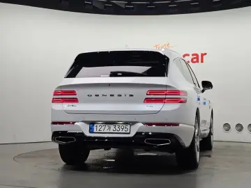 2023 Genesis GV80 с пробегом 63 981 км