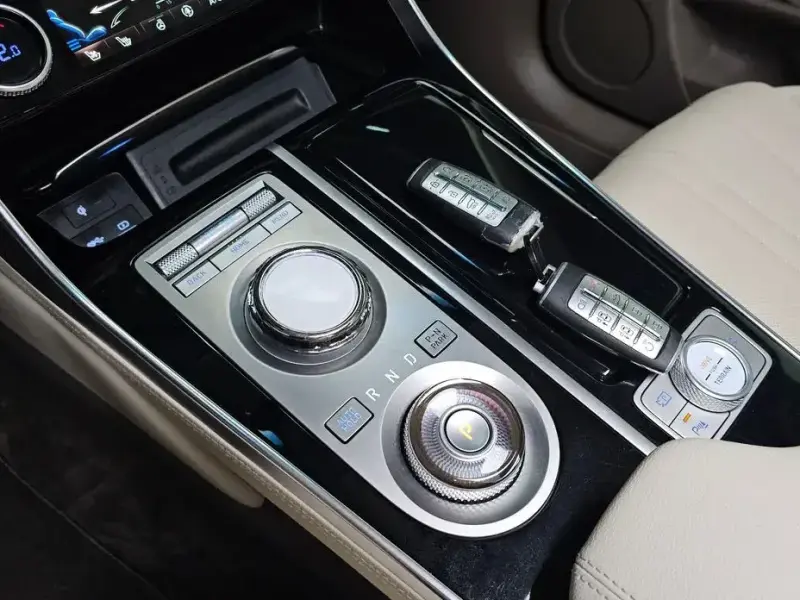 2023 Genesis GV80 с пробегом 63 981 км