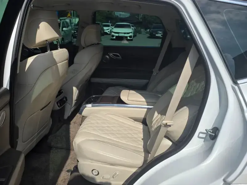 2023 Genesis GV80 с пробегом 24 604 км