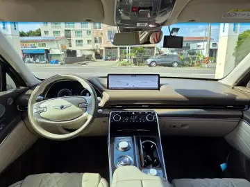 2023 Genesis GV80 с пробегом 24 604 км