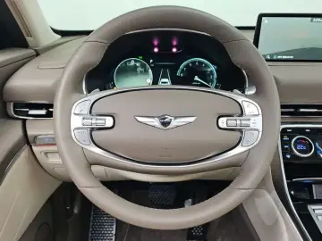 2023 Genesis GV80 с пробегом 63 981 км