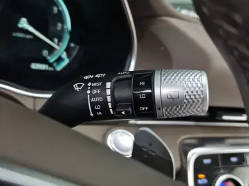 2023 Genesis GV80 с пробегом 63 981 км