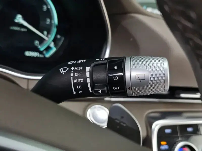 2023 Genesis GV80 с пробегом 63 981 км
