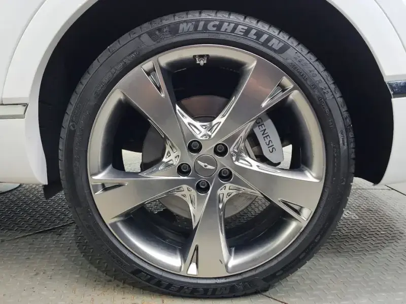 2023 Genesis GV80 с пробегом 63 981 км