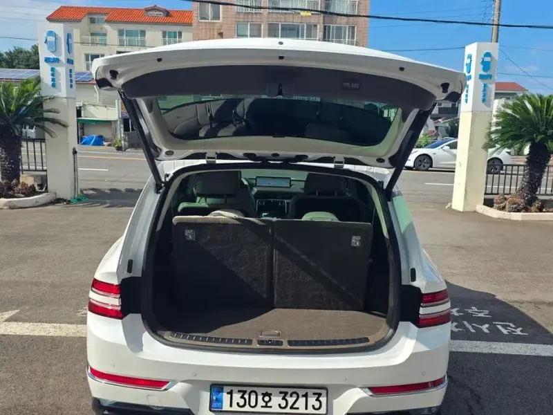 2023 Genesis GV80 с пробегом 24 604 км