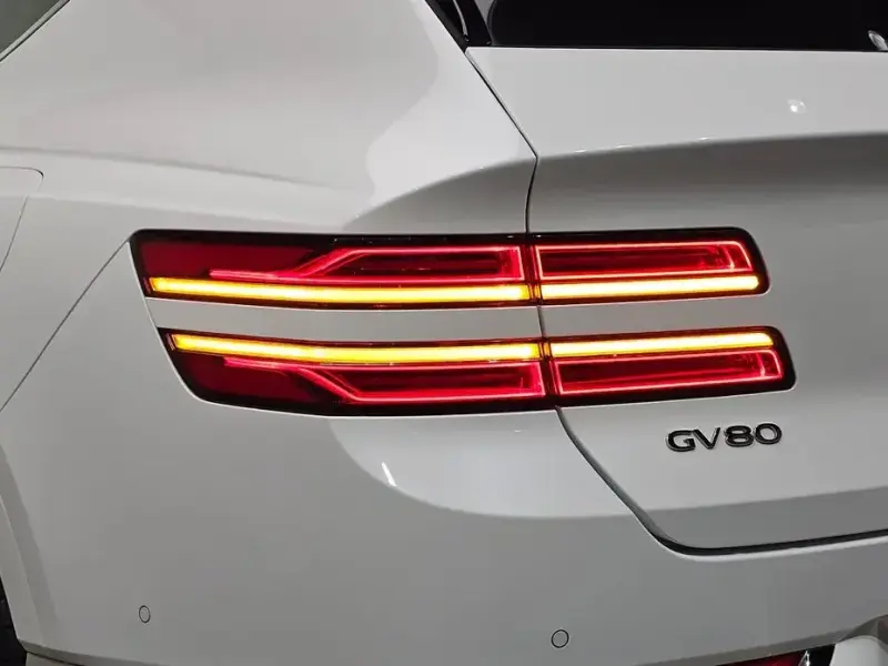 2023 Genesis GV80 с пробегом 63 981 км