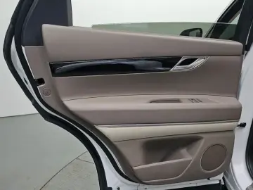 2023 Genesis GV80 с пробегом 63 981 км