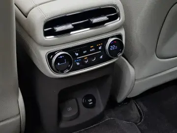 2023 Genesis GV80 с пробегом 63 981 км