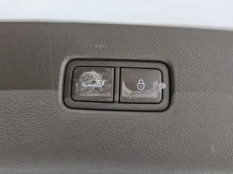 2023 Genesis GV80 с пробегом 63 981 км