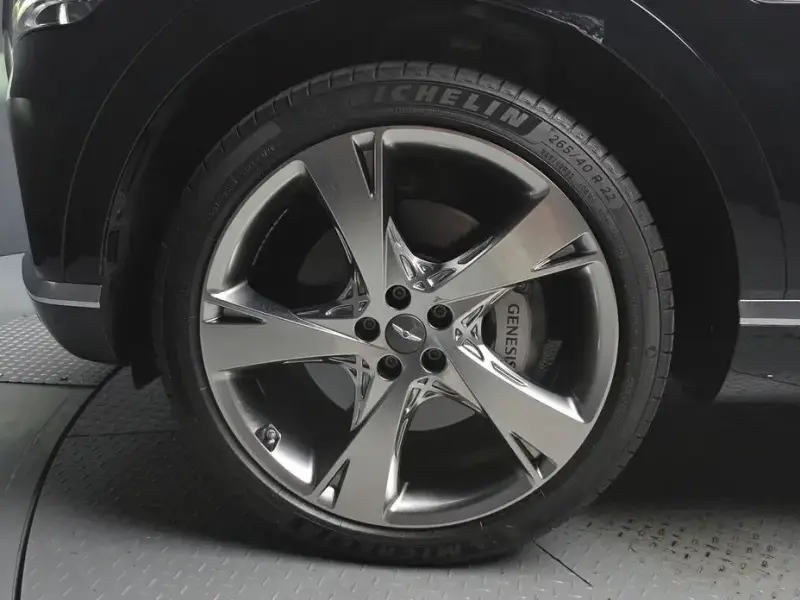 2023 Genesis GV80 с пробегом 45 791 км