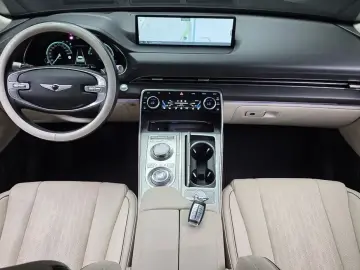 2023 Genesis GV80 с пробегом 45 791 км