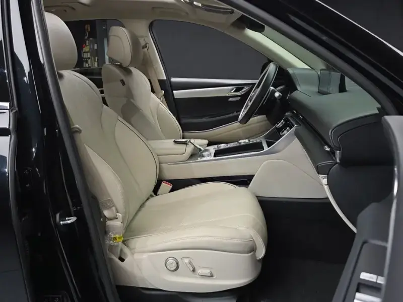 2023 Genesis GV80 с пробегом 45 791 км
