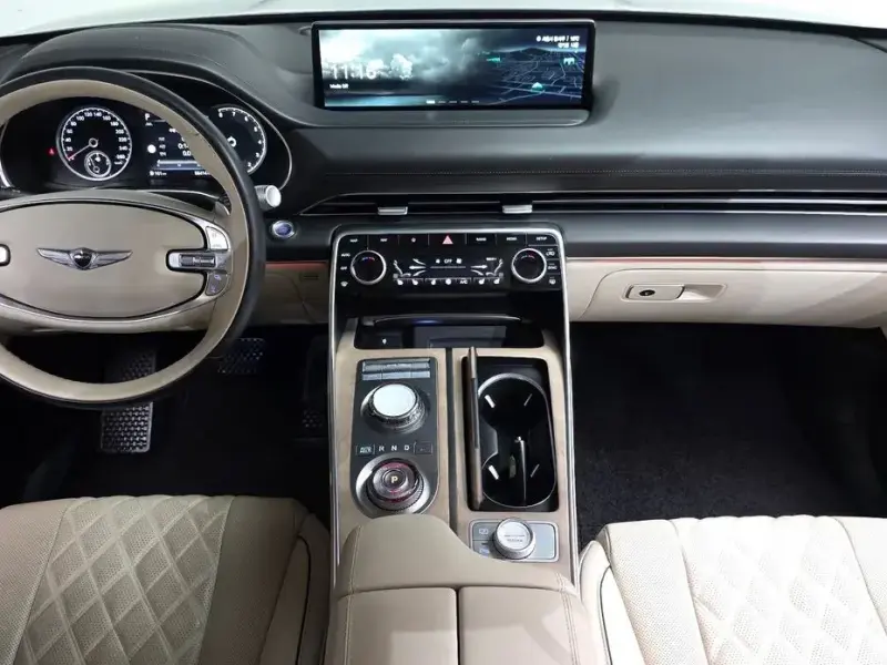 2023 Genesis GV80 с пробегом 56 414 км