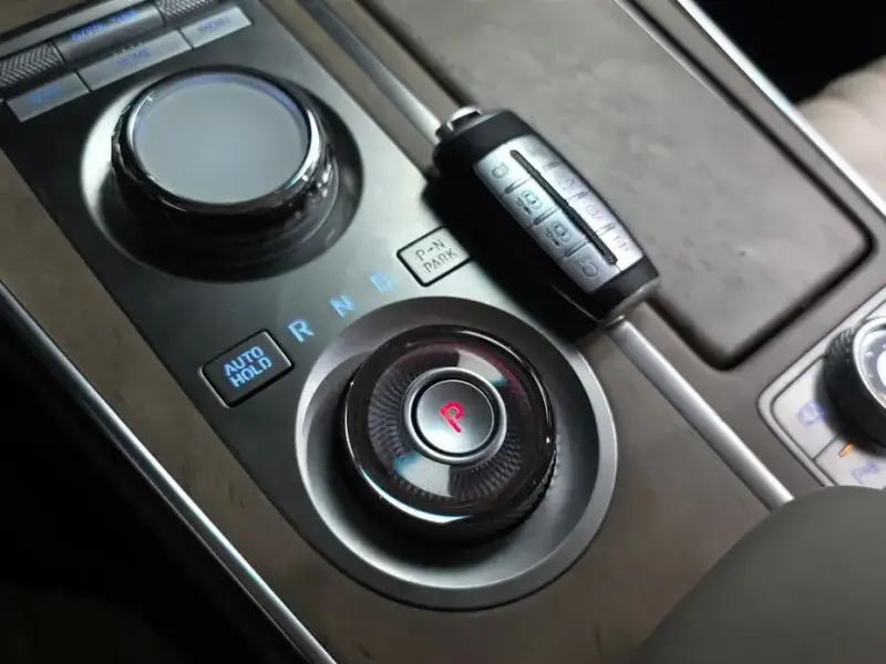 2023 Genesis GV80 с пробегом 56 414 км