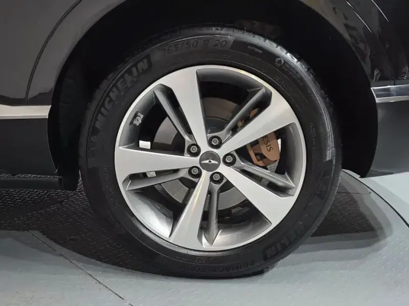 2023 Genesis GV80 с пробегом 56 414 км